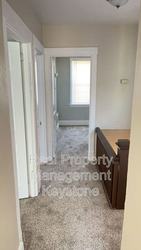 Building Photo - 33 Merritt Ave