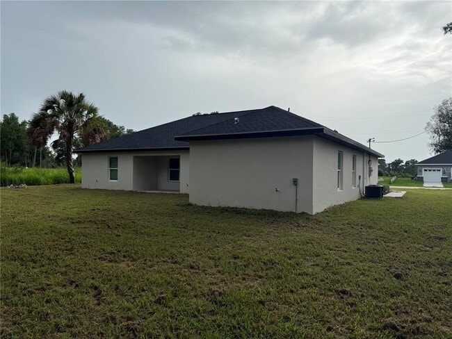 Building Photo - 15185 SE 61st Ct