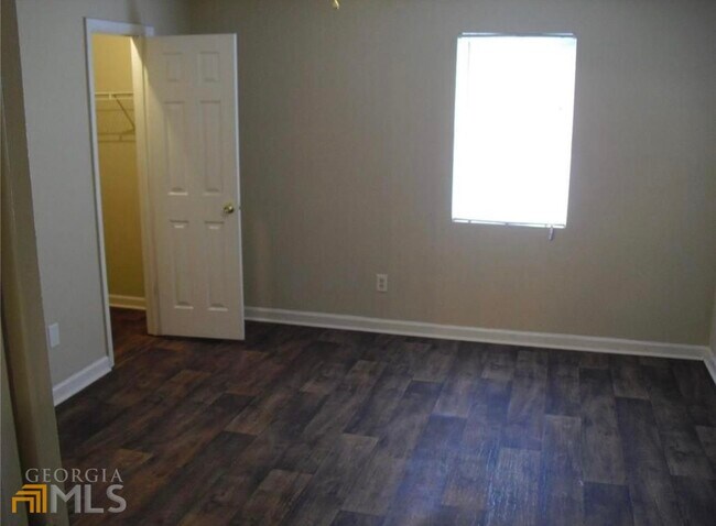 Building Photo - 1746 Bob White Ln SE