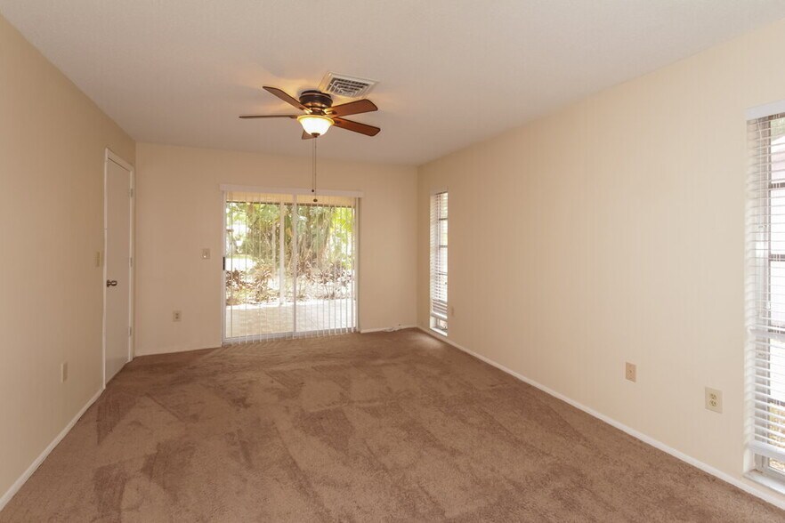 Building Photo - 4248 Dryden Cir