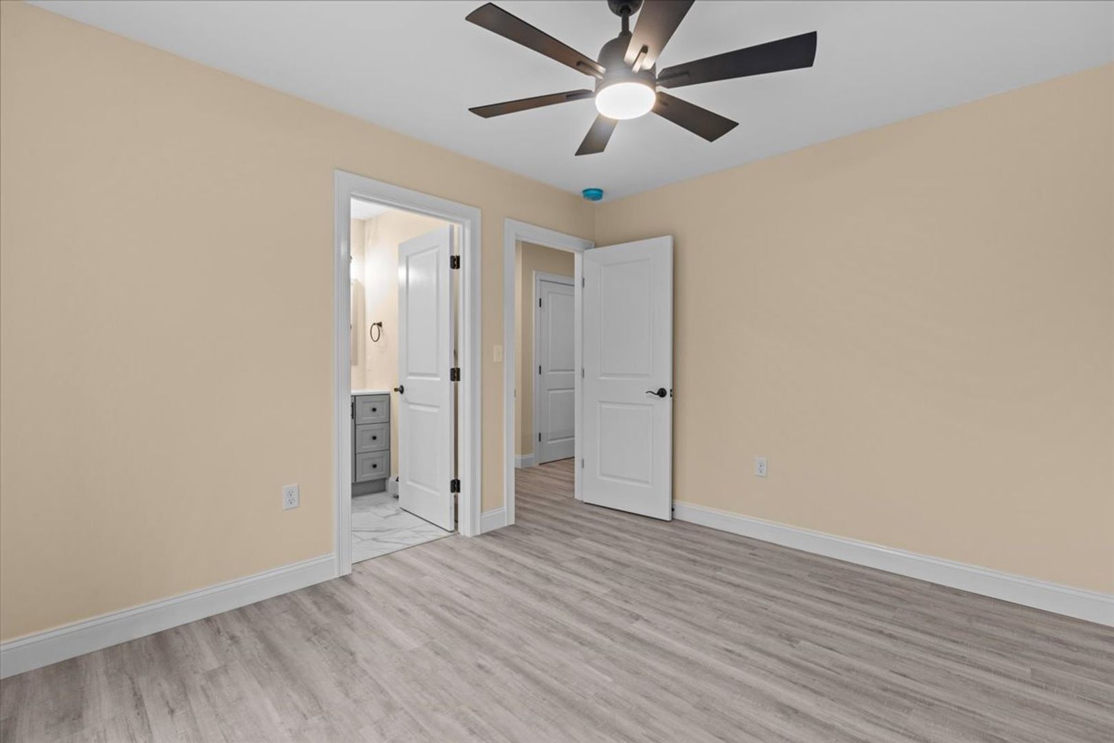 Building Photo - 86-88 North Winooski Ave