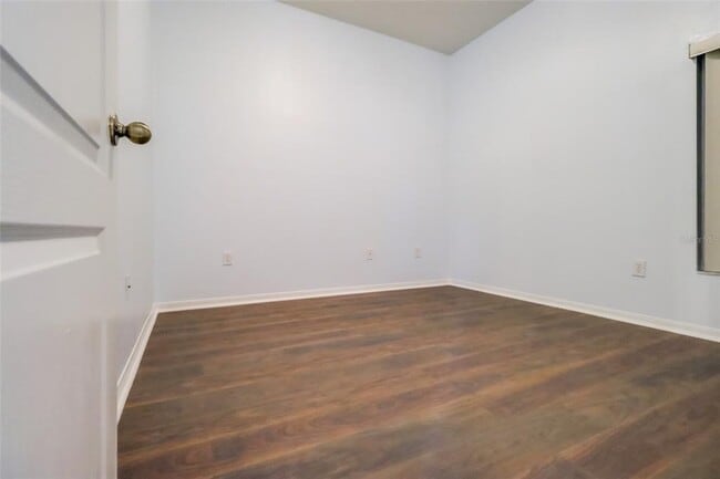Building Photo - 207 Taylor Bay Ln