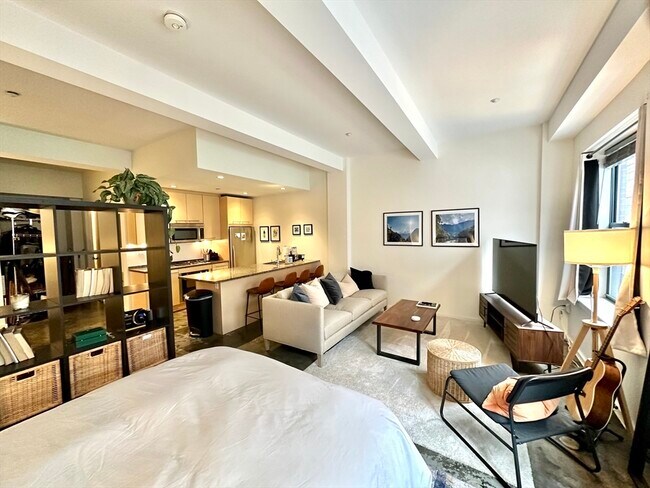 Building Photo - 40 Fay St