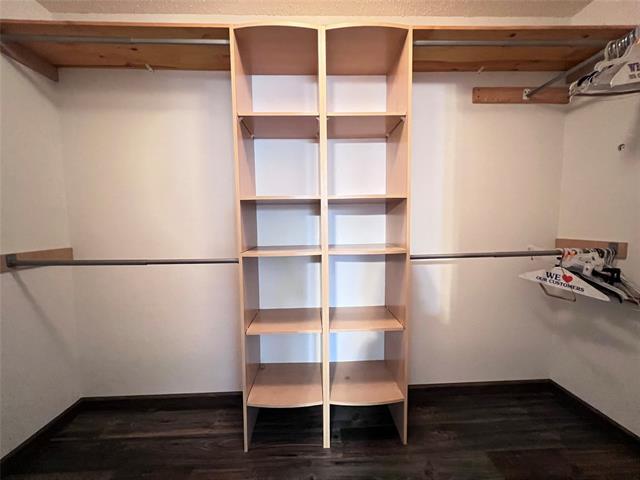 Building Photo - 5513 Wiltshire Dr