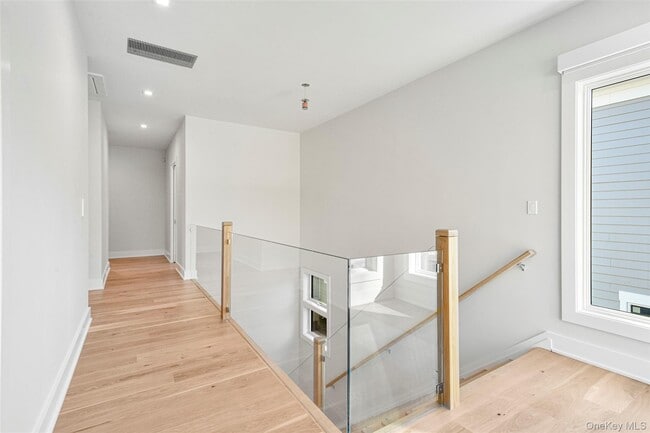 Building Photo - 65 Myrtle Blvd