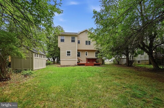 Building Photo - 2918 Monroe Pl