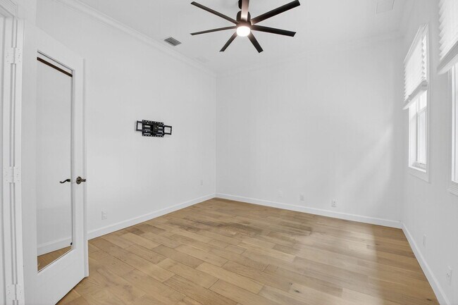 Building Photo - 3924 NW 58th St