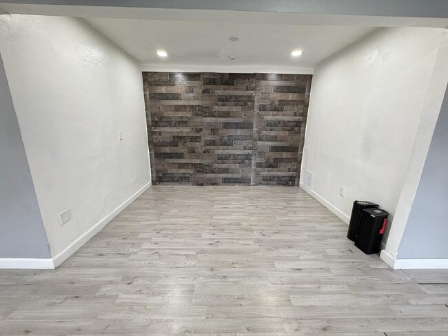 Building Photo - 14930 NW 16th Dr