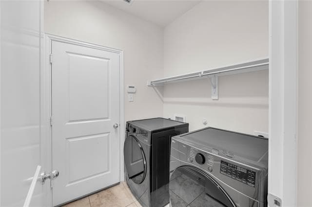 Building Photo - 1523 Carnation St