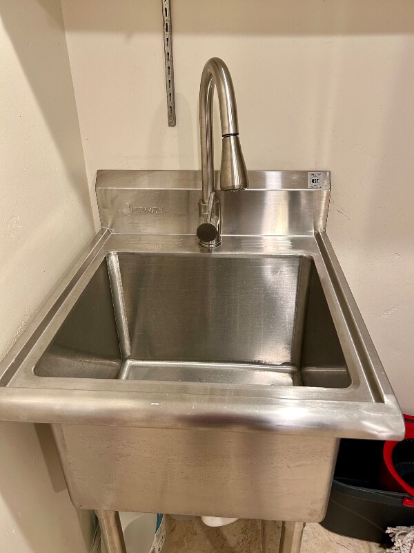 Building Photo - 435 Hubbard Gulch Rd