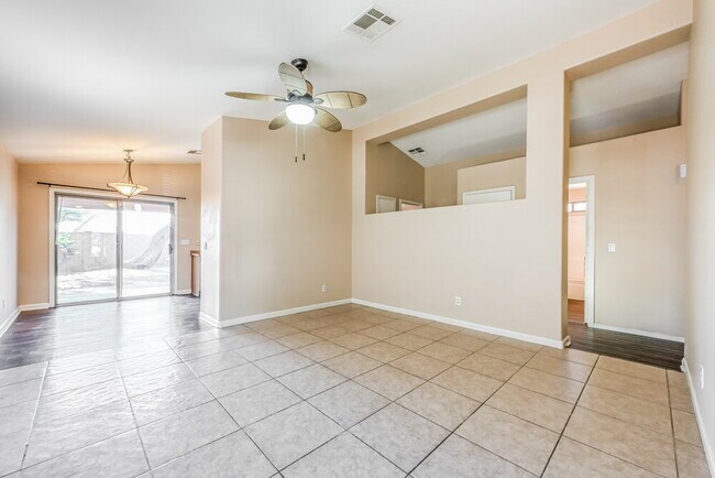 Building Photo - 15029 W Calavar Rd