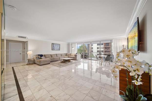 Building Photo - 10155 Collins Ave