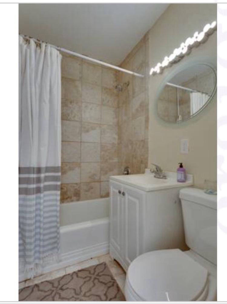 Building Photo - 1223 Orren St NE