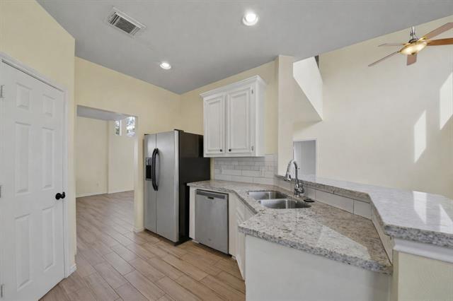 Building Photo - 16246 Field Haze Tr