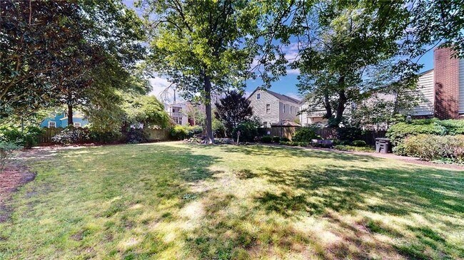 Building Photo - 409 Dinwiddie St