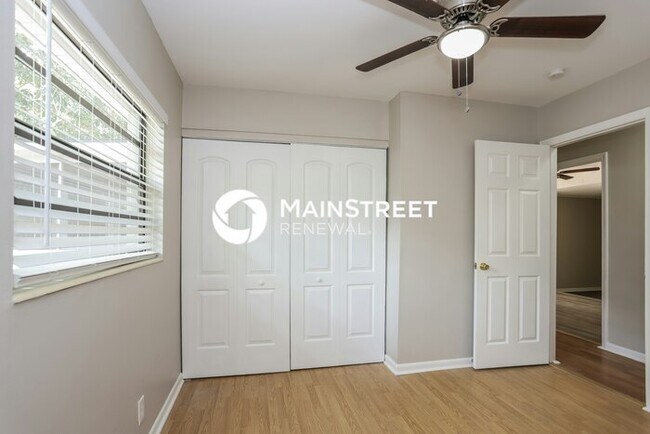 Building Photo - 3 Bedroom Pet-Friendly Home in TAMPA, FL w...