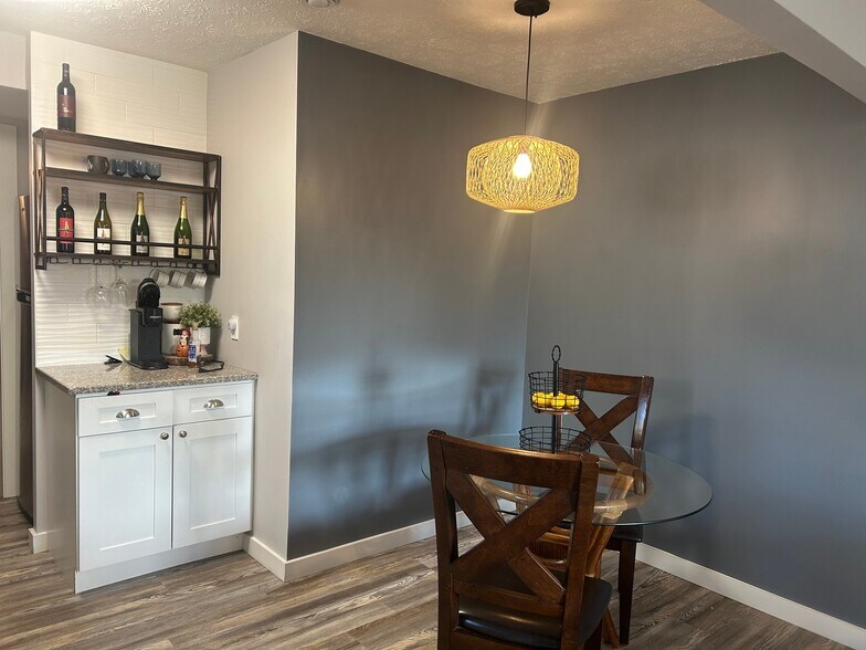 Building Photo - 6002 Randy Rd