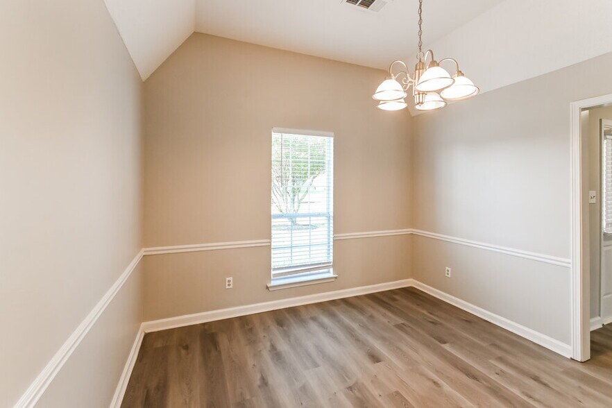 Building Photo - 6456 Birch Mill Cove