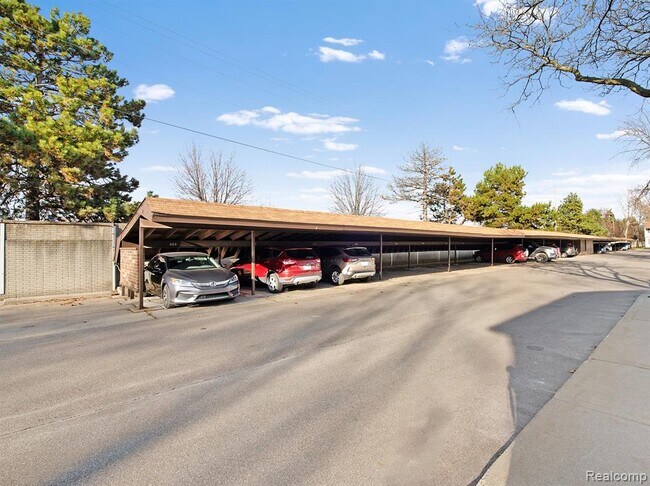 Building Photo - 2050 Wickham St