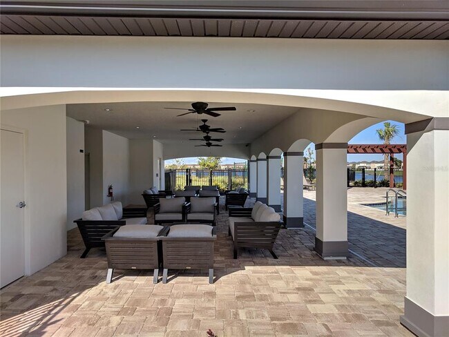 Building Photo - 15313 Willow Arbor Cir