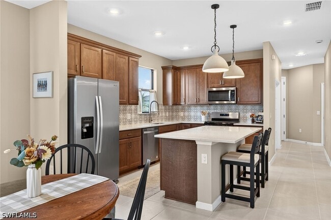 Building Photo - 20548 Pebble Gln Dr