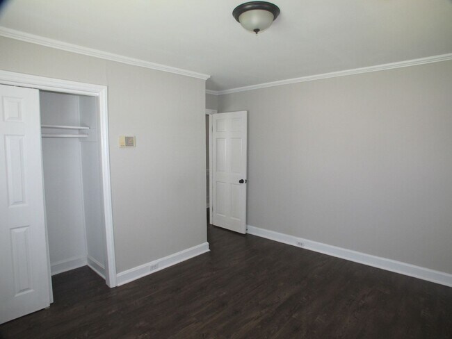 Building Photo - One Story Home For Residential or Institutional/Office Use in Harrisburg NC!