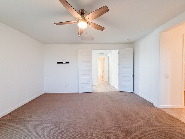 Building Photo - 3811 S 64th Dr