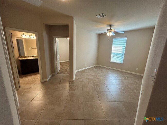 Building Photo - 3013 Sandstone Way