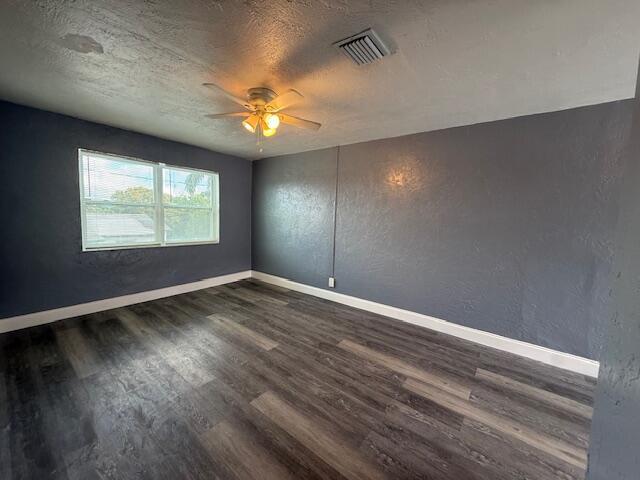 Building Photo - 1913 Division Ave