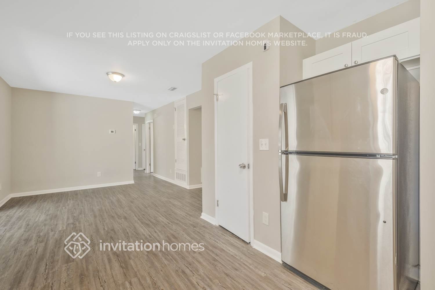 Building Photo - 5028 McManus Dr