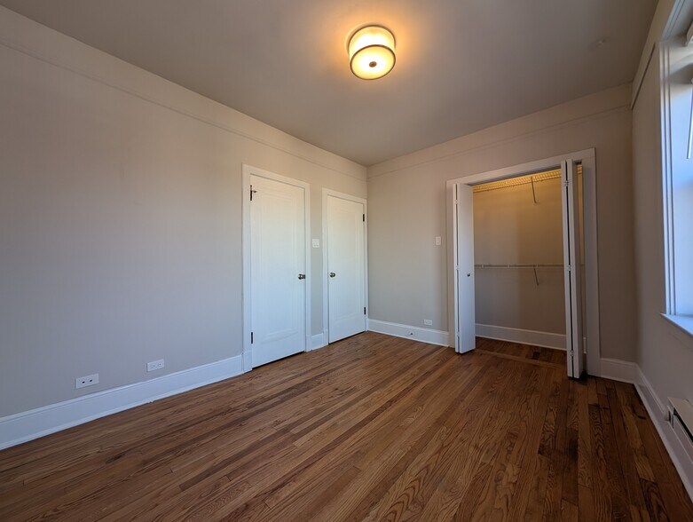 Building Photo - 2329 N Rockwell St