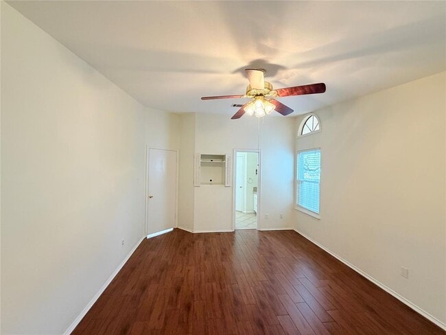 Building Photo - 1703 Hatch Rd