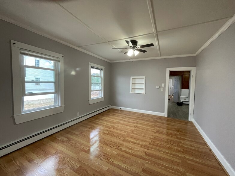 Building Photo - 50 High St