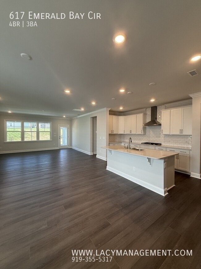 Building Photo - 617 Emerald Bay Cir