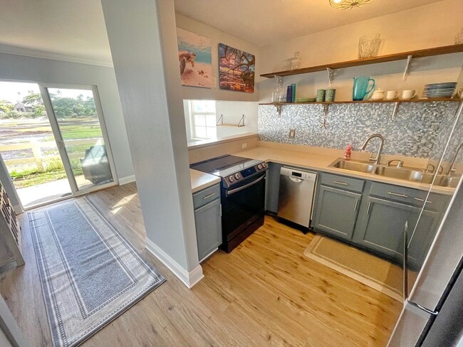 Building Photo - Coastal Comfort in Kihei at Villas at Keno...