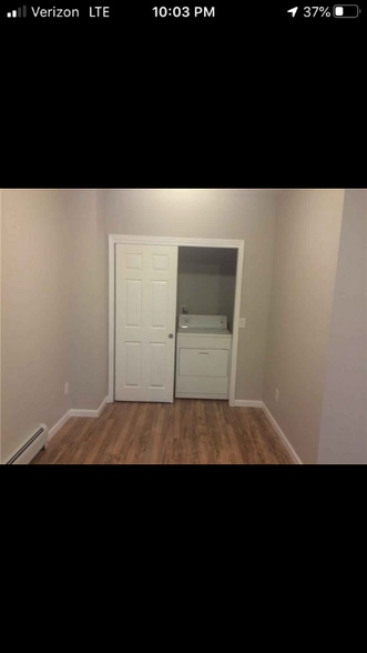 Building Photo - 1058 S Plymouth Ave