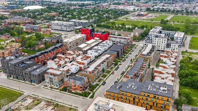Building Photo - 284 Alfred St