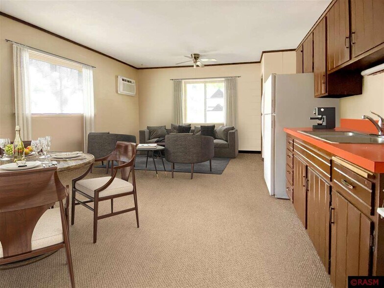 Building Photo - 324 Mound Ave