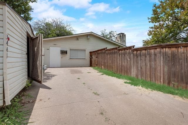 Building Photo - 3441 Flagstone Dr