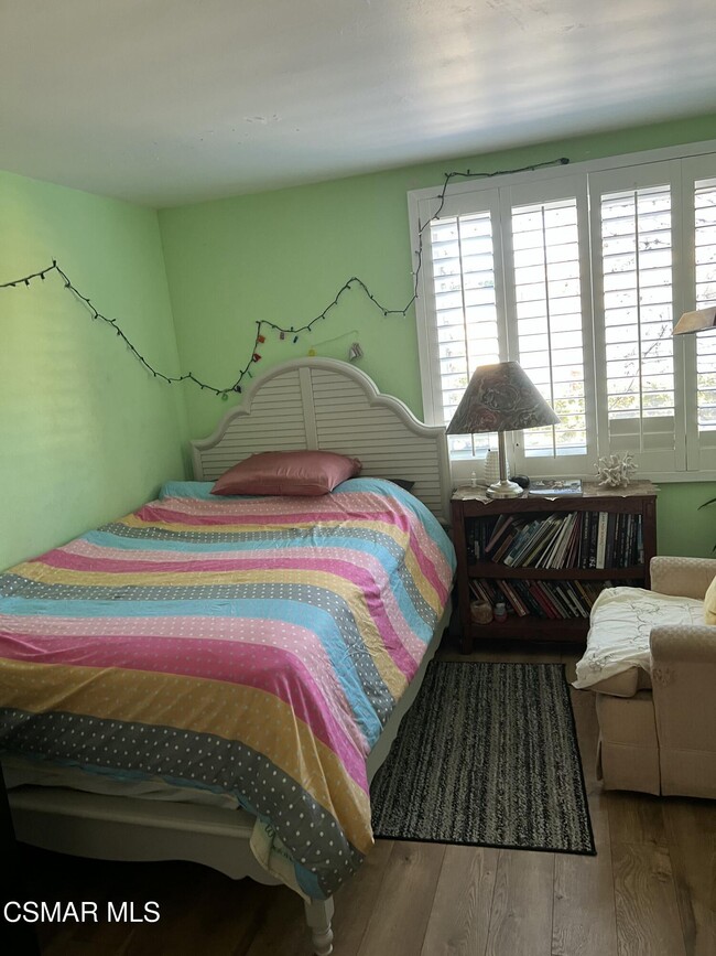 Building Photo - 729 Triunfo Canyon Rd