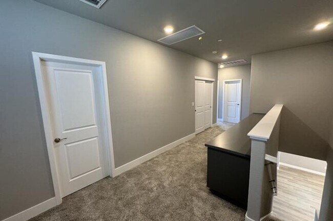 Building Photo - Recently Built Modern 4BD/2.5BA Single Family Home in Desirable Whitney Ranch Community!