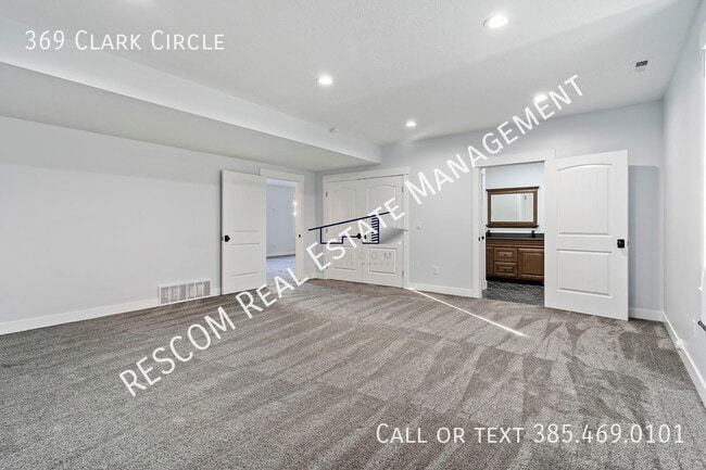 Building Photo - 369 Clark Cir