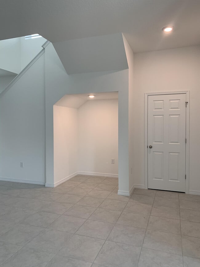 Building Photo - 10360 Austrina Oak Lp