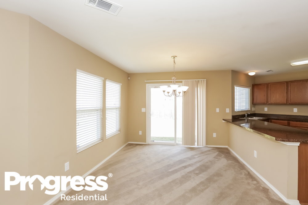 Building Photo - 6329 Highland Commons Dr