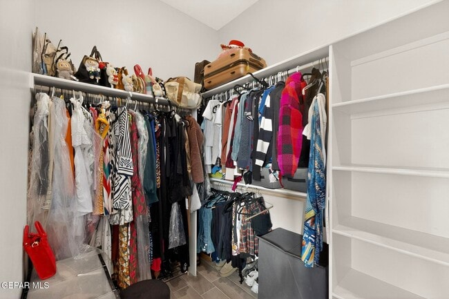 Building Photo - 905 Witton Pl