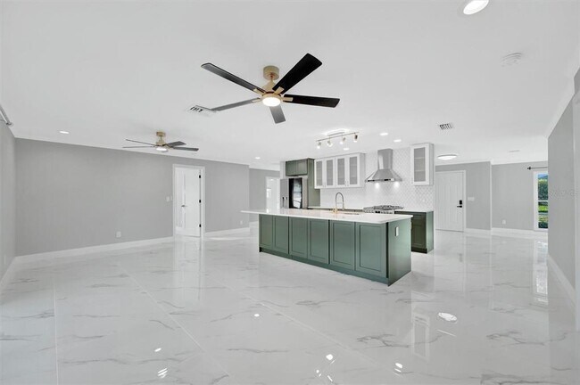 Building Photo - 5215 Denver St NE