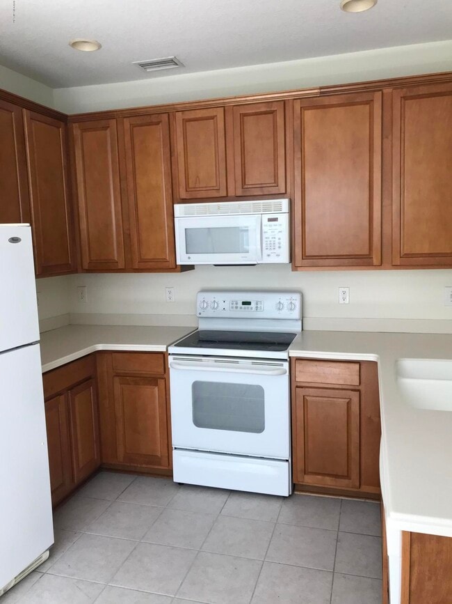 Building Photo - 11235 Campfield Cricle