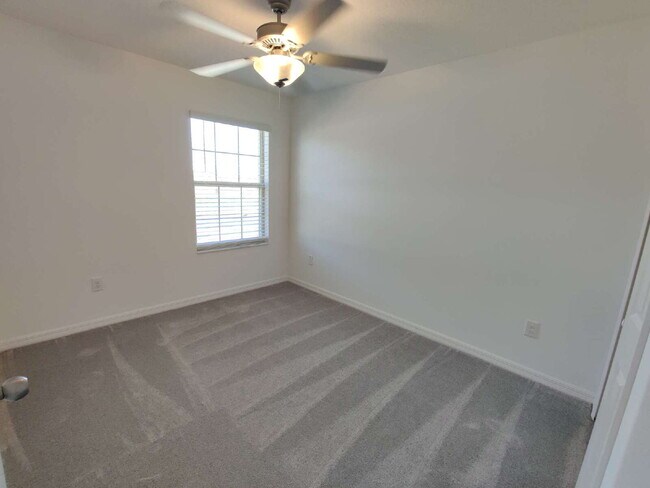 Building Photo - 30834 Veridian Wy