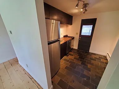 Building Photo - 403 23rd St