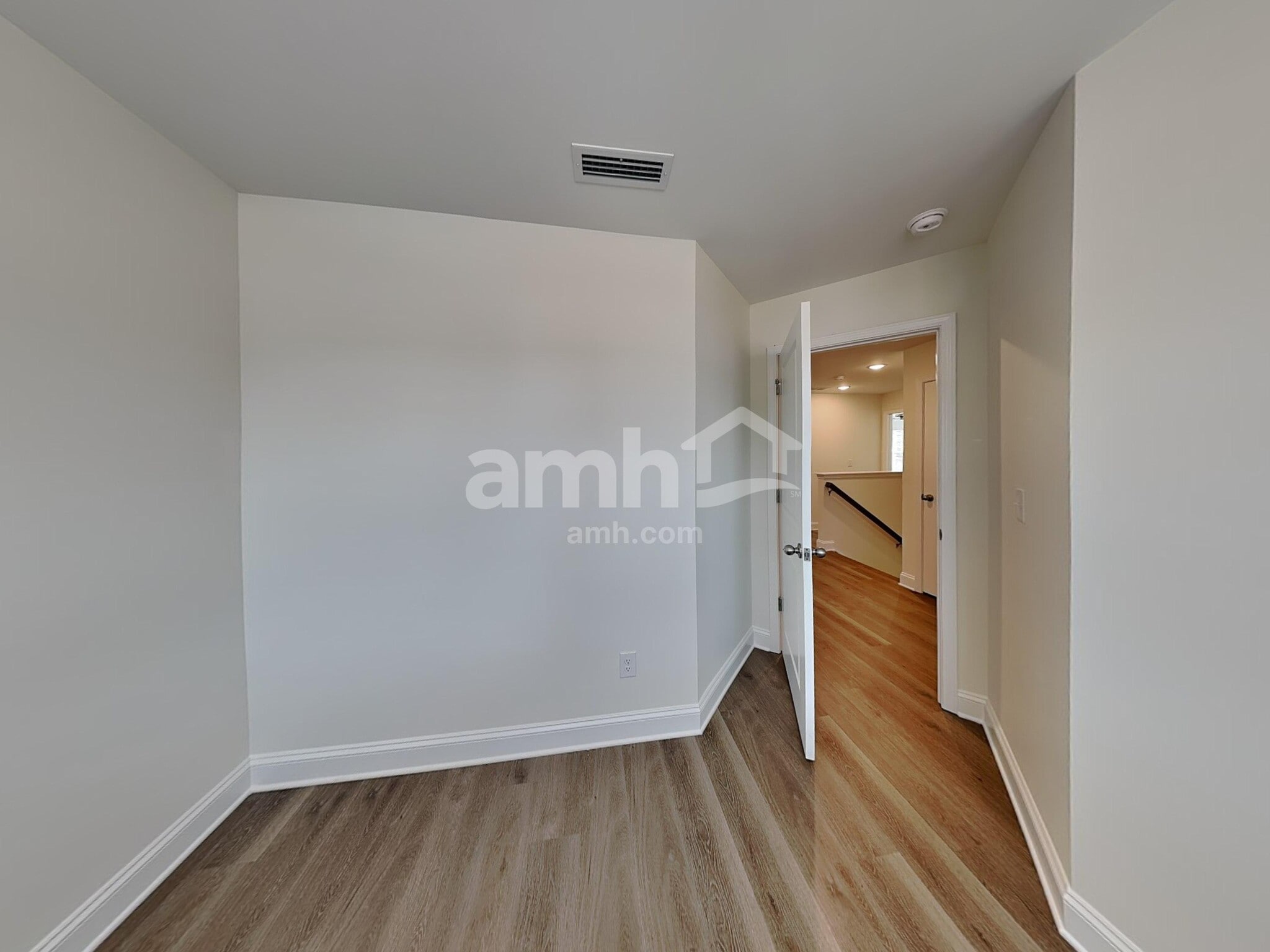 Building Photo - 6059 Rosemore Ln